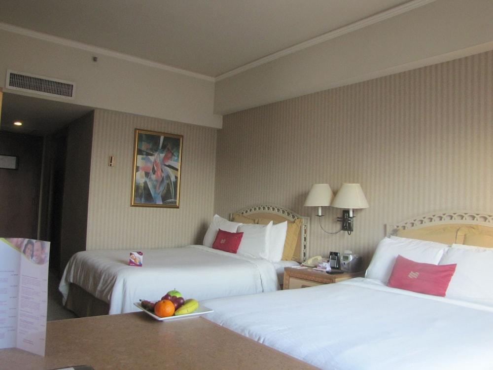 Hotel Crowne Plaza San Pedro Sula Exterior foto